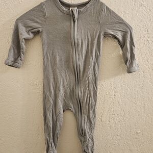 Kate Quinn Green Footie With Hat Size NB